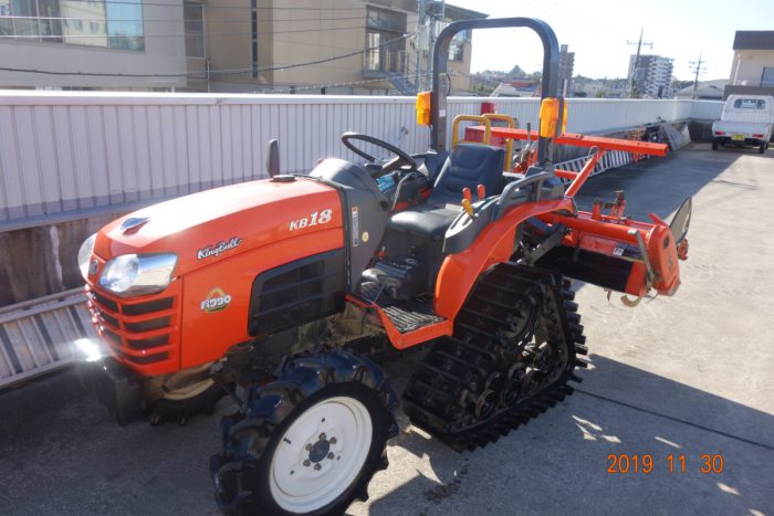 KUBOTA　クボタ　KB18　トラクター 316時間 セミクローラー　パワクロを買い取りました！