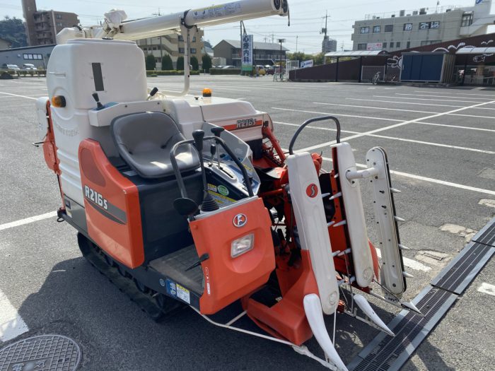 クボタ kubota コンバイン R216S 2条刈り 11.4馬力 465時間 を買取ました！ | 万代 農機具買取