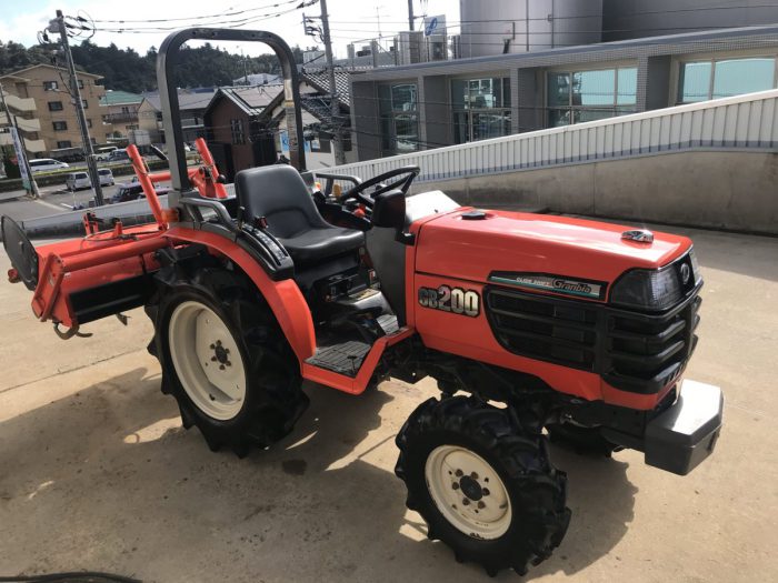 YANMAR ヤンマー トラクター Ke60 757時間 16馬力 4WD パワステを買取ました！ | 万代 農機具買取